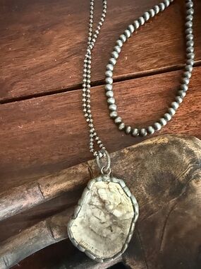 Silver-Tone Natural Stone Pendant Necklace - Neutral